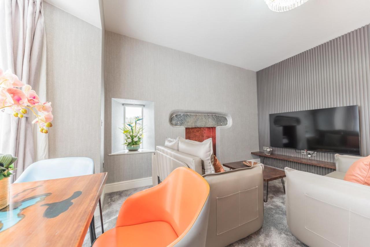 Apartment The Old Stamp House Apartment- Three En-suite Bedrooms Village Location Ambleside