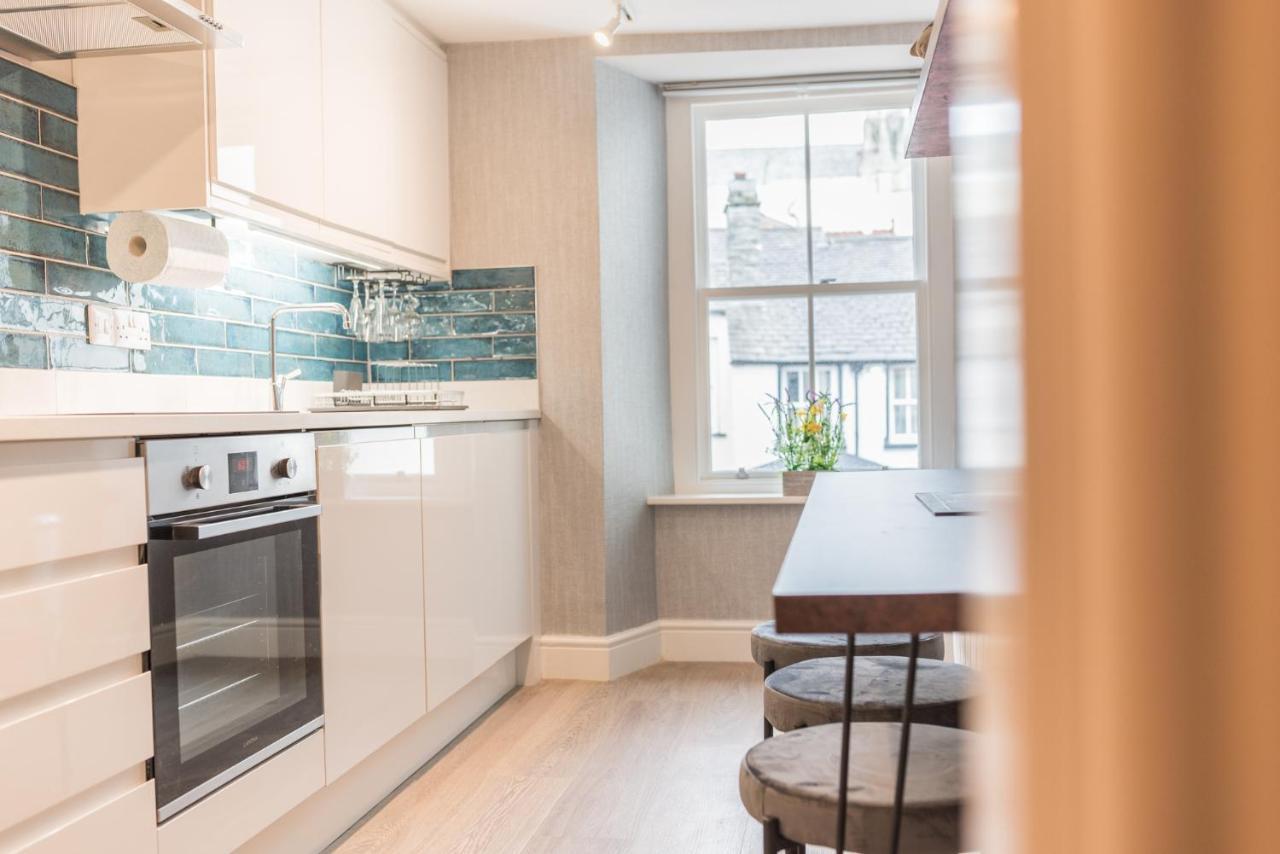 The Old Stamp House Apartment- Three En-suite Bedrooms Village Location Ambleside